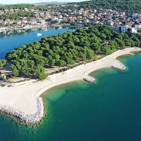 Studio Apartman Violeta II - 50M From The Beach Trogir Bagian luar foto
